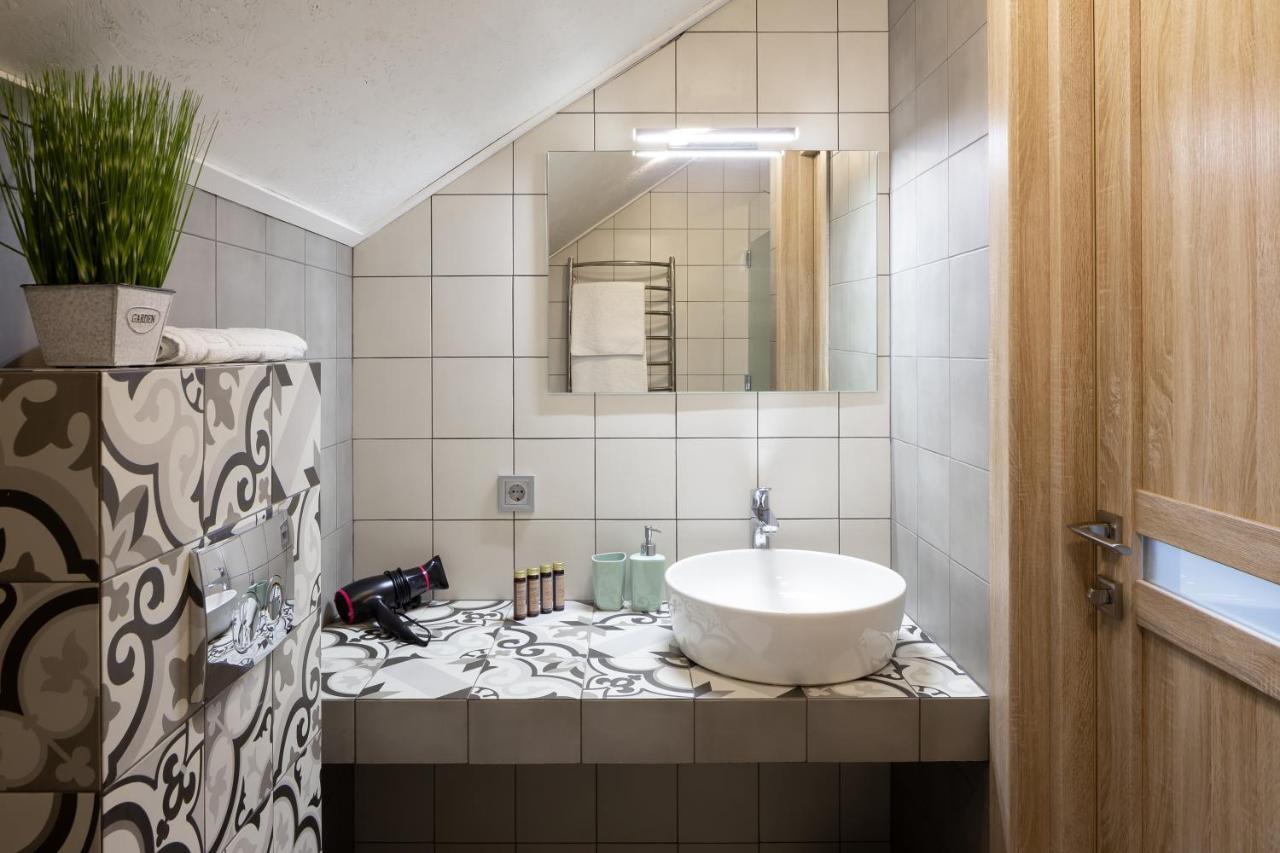 Lion King D4 Appartement Lviv Buitenkant foto